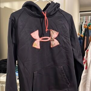 Women’s Large Semi Fitted Under Armour Hoodie
